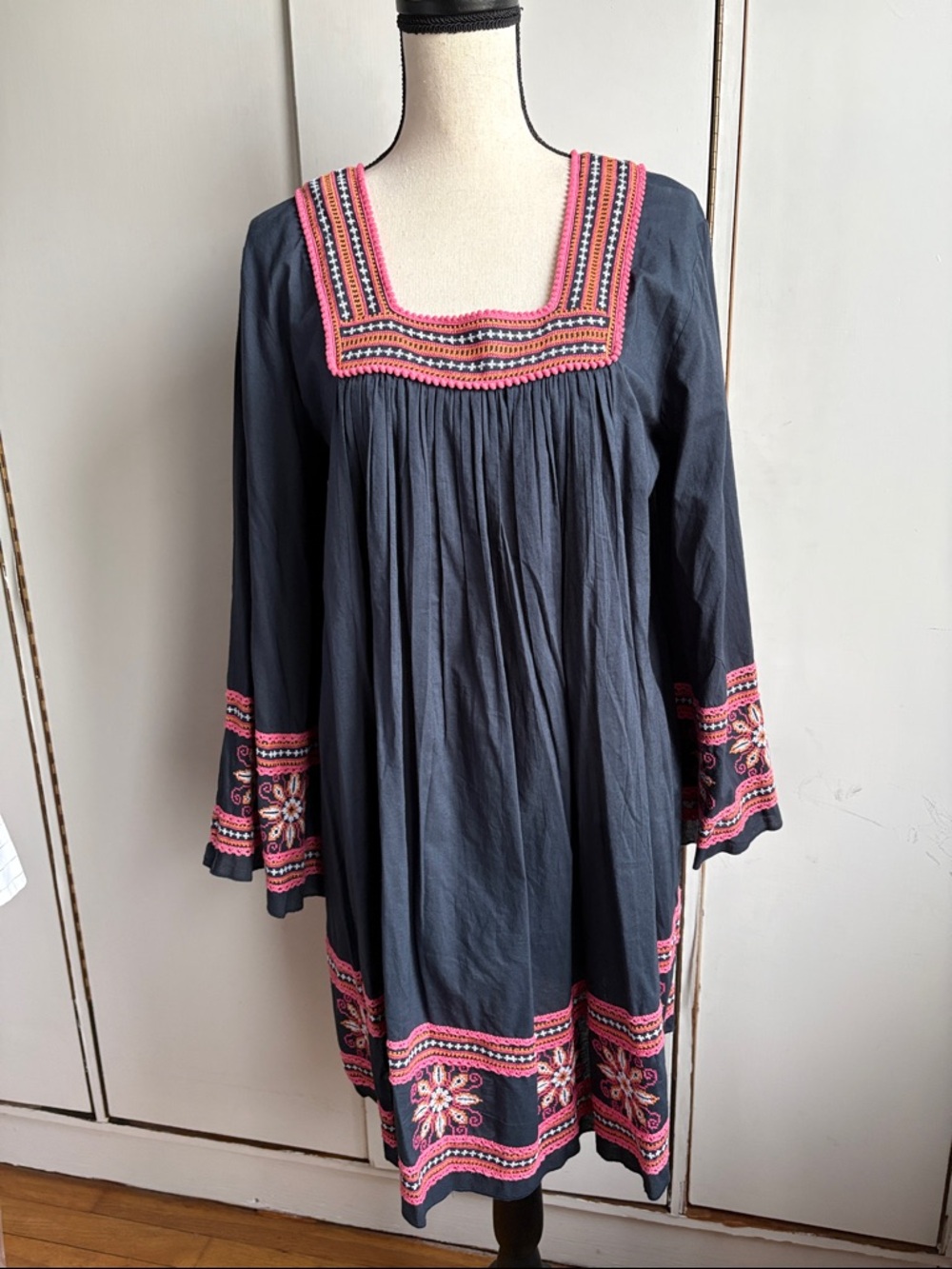 [Rockflowerpaper] Embroidered Dark Navy Embroidered Boho Dress